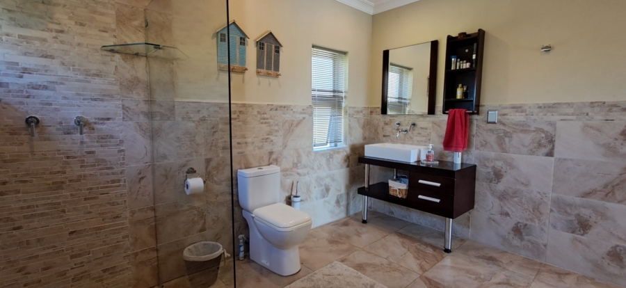 4 Bedroom Property for Sale in Jeffreys Bay Central Eastern Cape